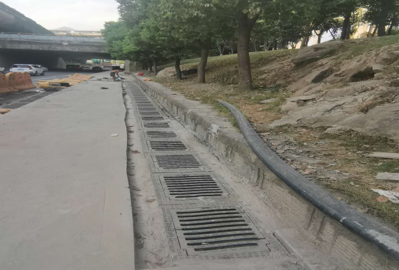 C:UsersAdministratorDesktop0-08-06魏默然8.6政务新闻电子信息发布申请.修改后0-08-06魏默然8.6政务新闻电子信息发布申请\u5de9固提升 全面落实排水防涝整治工作——排水仓山分公司魁浦大桥行泄通道建成\u5de9固提升 全面落实排水防涝整治工作——排水仓山分公司魁浦大桥行泄通道建成415.png