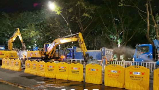 C:UsersAdministratorDocuments0-09-11林若玫9.10政务新闻电子信息发布申请.整理后0-09-11林若玫9.10政务新闻电子信息发布申请\u5f7b夜奋战忙施工 争分夺秒抢工期——记工程公司湖滨路（杨桥路-湖东路）给水管道改造工程\u5f7b夜奋战忙施工 争分夺秒抢工期——记工程公司湖滨路（杨桥路-湖东路）给水管道改造工程123.png