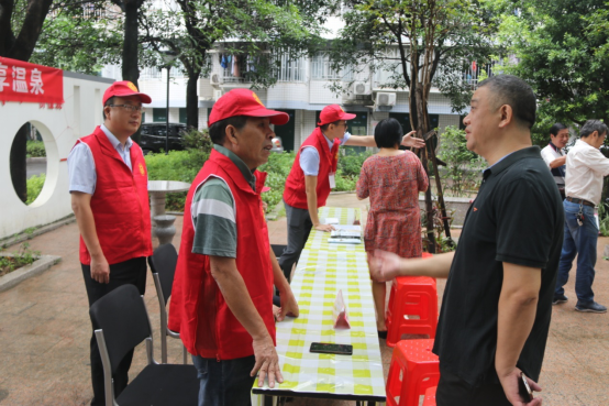 C:UsersAdministratorDocuments0-09-25魏默然9.24政务新闻电子信息发布申请0-09-25魏默然9.24政务新闻电子信息发布申请\u201c脉”进象园 乐享温泉——温泉公司开展温泉进社区宣传活动\u201c脉”进象园 乐享温泉——温泉公司开展温泉进社区宣传活动367.png