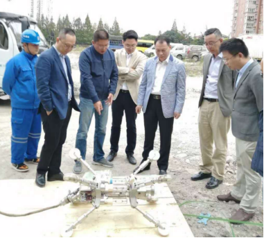 C:UsersAdministratorDocuments0-11-06魏默然11.6政务新闻电子信息发布申请.已整理0-11-06魏默然11.6政务新闻电子信息发布申请\u6269大“朋友圈” 推进新合作——工程公司与上海水务建设公司签订框架协议\u6269大“朋友圈” 推进新合作——工程公司与上海水务建设公司签订框架协议424.png