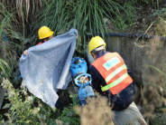 为“云巅”水表保暖 确保冬季用水安全324.png