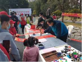 吾心安处即故乡 就地过年乐融“榕”403.png