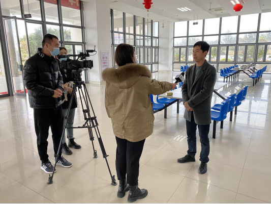 供排事业双发展 媒体采访促成长——滨海水务公司接受长乐电视台专题采访791.png