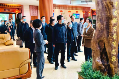 市领导实地调研 助推温泉企业发展88.png
