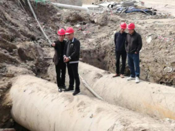 “巨龙”盘卧洪塘桥  铁军出动保供水——工程公司完成三环路（洪塘桥段）原水管道迁改工程0.png