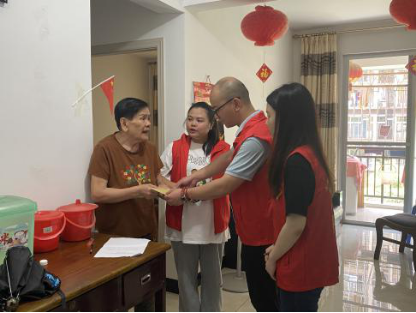 情系退休老党员 关怀慰问暖人心——闽侯水务与近邻社区共同开展慰问活动105.png