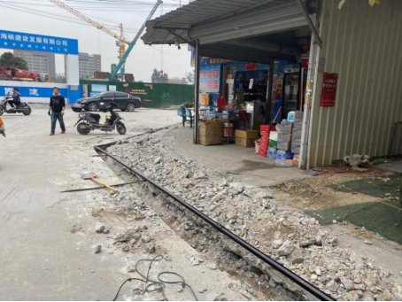 解难题 办实事——福州水司供水服务四公司完成高兴路商铺通水任务320.png