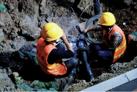 工程公司党员突击队：无惧骄阳暴雨 坚守供水一线437.png