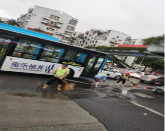 办实事 除积涝——排水鼓楼分公司完成五四路省体低洼处雨水设施增设90.png