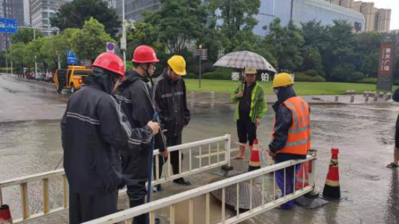 福州水司：战风斗雨 优质供水不断线747.png