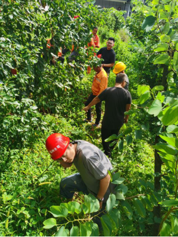 俯身探听 城市夜行 我们是”管道医生”——福州水司一名管道检漏工的自白646.png