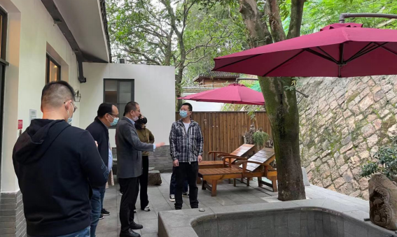 鼓楼区领导莅临温泉公司调研154.png