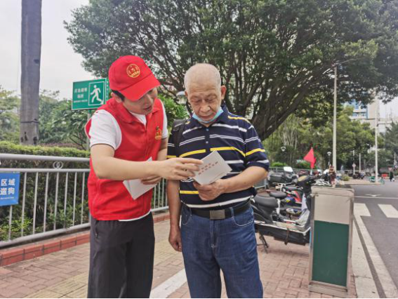 福州水司：普及供水法律法规 推广“互联网+”服务0.png