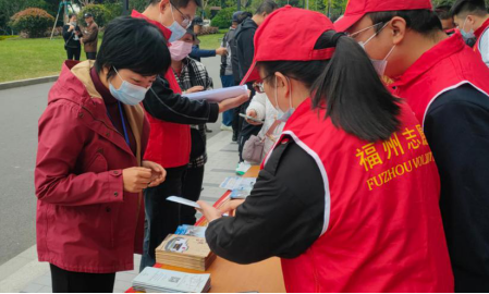 温泉知识进小区 贴心服务零距离221.png