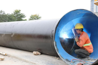 管线“搬家”让道地铁  全面助力城市轨道交通建设——地铁4号线西二环站管线迁改提前完工656.png