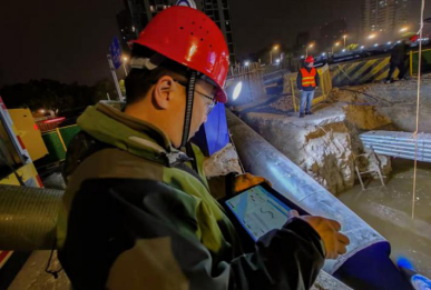 管线“搬家”让道地铁  全面助力城市轨道交通建设——地铁4号线西二环站管线迁改提前完工942.png