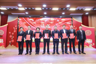 1奋楫笃行谱新章 砥砺深耕开新局——福州水务集团举办2021年度总结大会352.png