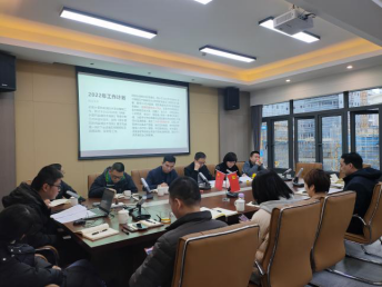 履职尽责勇担当 奋楫扬帆续新篇——滨海水务公司召开中层述职暨员工评先评优表扬大会244.png