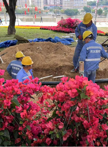 心中有责守清源 坚守一线护榕城——工程公司完成台江区滨江步行街路段紧急供水任务488.png