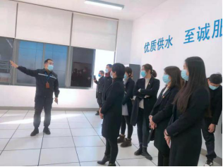 参观交流共进步  互学互鉴促发展——福州水司供水服务五公司开展党日活动134.png