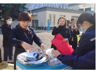 参观交流共进步  互学互鉴促发展——福州水司供水服务五公司开展党日活动135.png