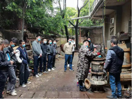 闽侯水务开展潜污泵维修现场观摩学习86.png