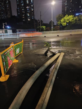 排水公司：暴雨难阻防疫路 排水抢险勇担当509.png