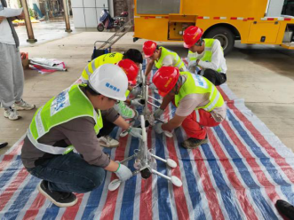 劳模引领创新 武装排水队伍——“赖茂顺劳模工作室”开展紫外光固化非开挖修复设备培训309.png