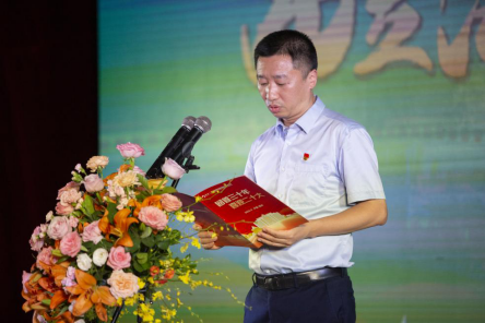 回首三十年 喜迎二十大——海环集团举办纪录片《而立海环》展映礼342.png