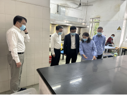 1668058874166064228.png 市纪委监委驻市国资委纪检监察组领导检查西区水厂疫情防控及供水保障工作106.png