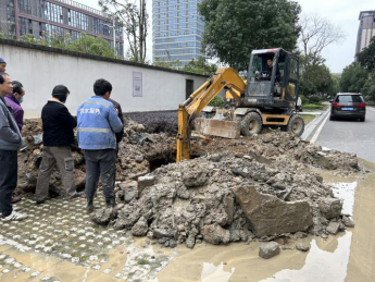 福州水司：主动作为 靠前服务 用坚守守护万家团圆296.png