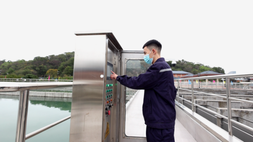 福州水司：主动作为 靠前服务 用坚守守护万家团圆1069.png