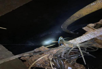 坚守岗位 使命必达——春节期间排水公司完成西湖公园泵井冒溢处置任务295.png