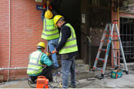 所忧所盼 念之行之——工程公司启动茶花园小区户表改造管道接驳项目0.png