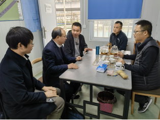 争排头 当先锋 为企业发展“加动力”——福州水司“主动上门”开展供水延伸服务529.png