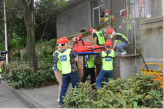 秣马厉兵练为战 “双盲”演练见真章——海环集团举办安全强基人才训练营中期考核暨“双盲”火灾应急演练604.png