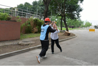 秣马厉兵练为战 “双盲”演练见真章——海环集团举办安全强基人才训练营中期考核暨“双盲”火灾应急演练762.png