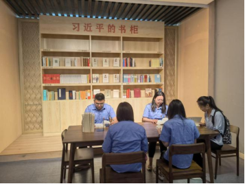 追溯红色记忆 牢筑信仰根基——福州水司开展主题党日活动99.png