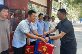 清凉送一线 福州水务集团开展高温慰问活动534.png