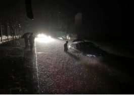 迎战破纪录暴雨，福州水务精锐出击！3188.png