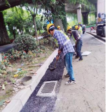 排水公司整治城区积水点位 保障群众安全出行227.png