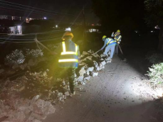 管道铺设润民生 解忧纾困赢民心——高新区水务公司顺利解决冠洲村“无水可用”难题429.png