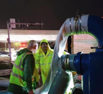 雨夜无惧逆行 保障旅客出行335.png