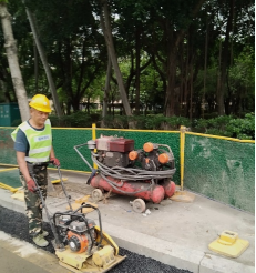 搭建雨水“快车道” 排水公司新增快排通道和收水口成效显见370.png