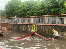争分夺秒 快速反应！排水公司全力应对暴雨突袭819.png