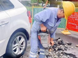 1725854286744013548.png 修漏管道保供水 自来水公司为民服务获锦旗313.png