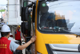 奋战“烤”场 福州水务集团坚守岗位守护民生“清凉线”1524.png