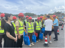 炎夏送凉 福州水务集团组织开展一线高温慰问634.png