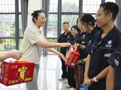 1754641202731075527.png 炎夏送凉 福州水务集团组织开展一线高温慰问815.png