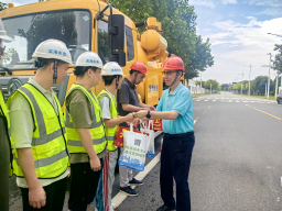 1754641228599015580.png 炎夏送凉 福州水务集团组织开展一线高温慰问1120.png